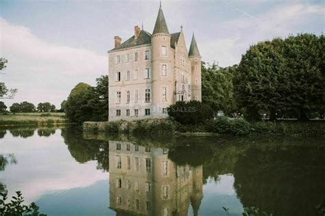 Follow us, Dick, Angel, Arthur & Dorothy. . Chateau de la motte husson booking 2023